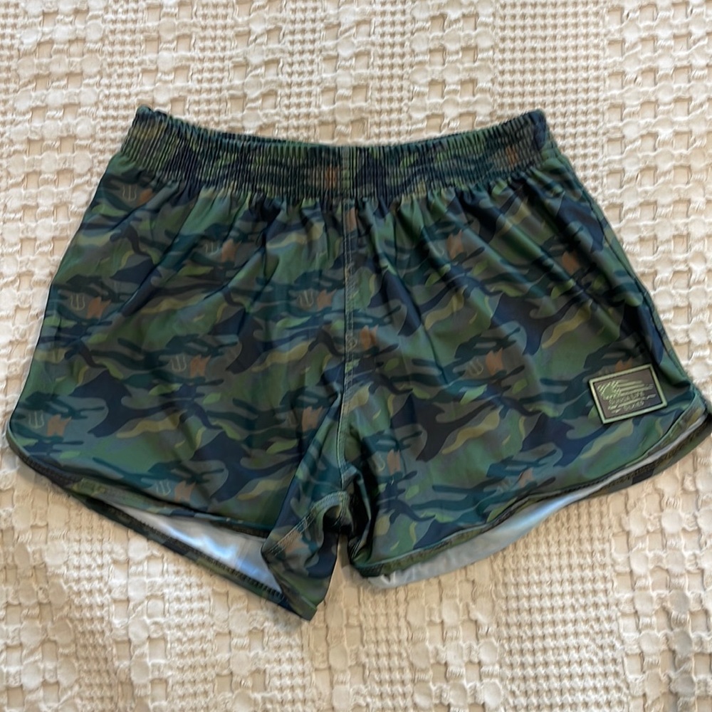 Sunga Life Silkie Medium- NWOT